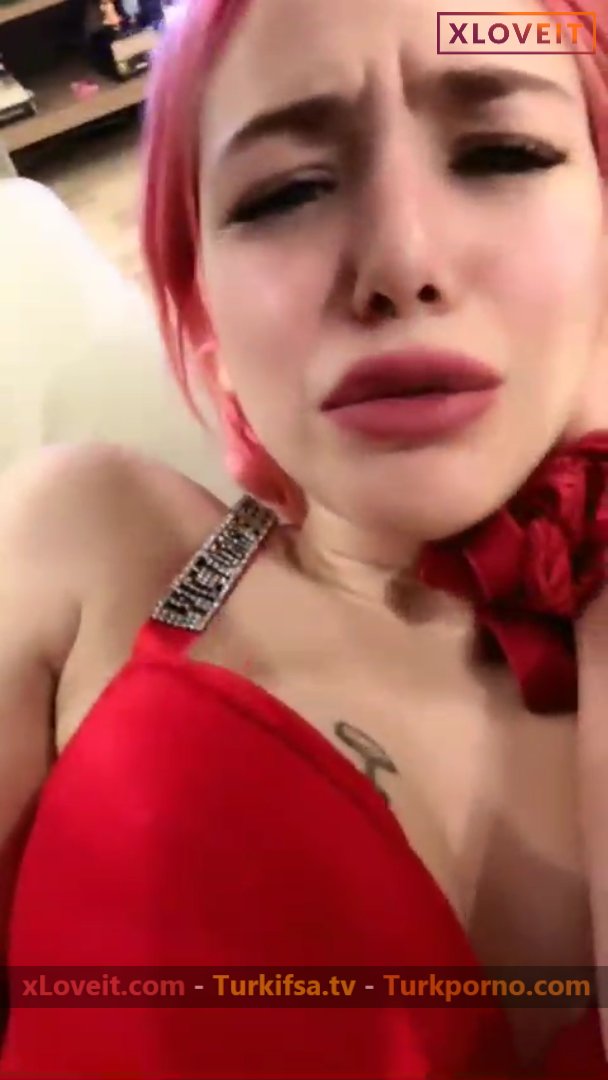 Zorla Sikiş Laliberta kasıklarım acıyor dur diye yalvardı